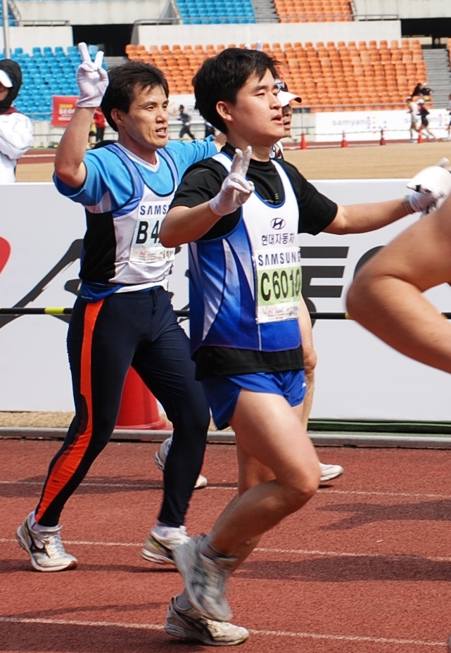 09동아마라톤 박종호.jpg