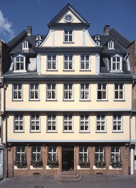 01-goethe-haus-frontal.jpg