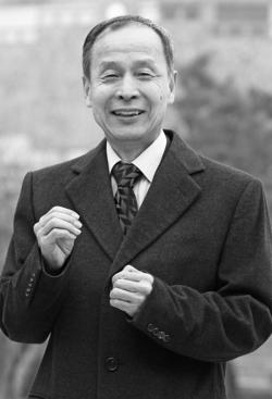 흑백윤석철.jpg